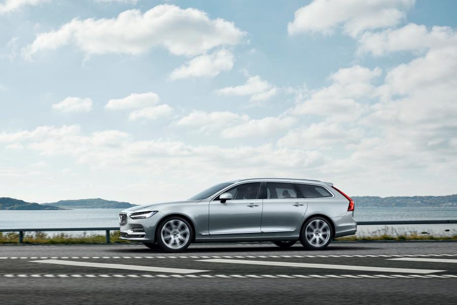  Volvo V90 T6 Inscription 2016 года  (фото 5 из 49)
